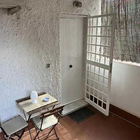 La Scogliera 13 Apartment *